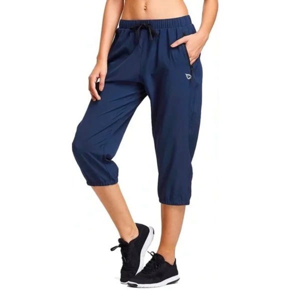 Baleaf Pants - 🆕 BALEAF Women's Lightweight Capri
Jogger Capri Pants UPF 50+ Zipper Pockets M